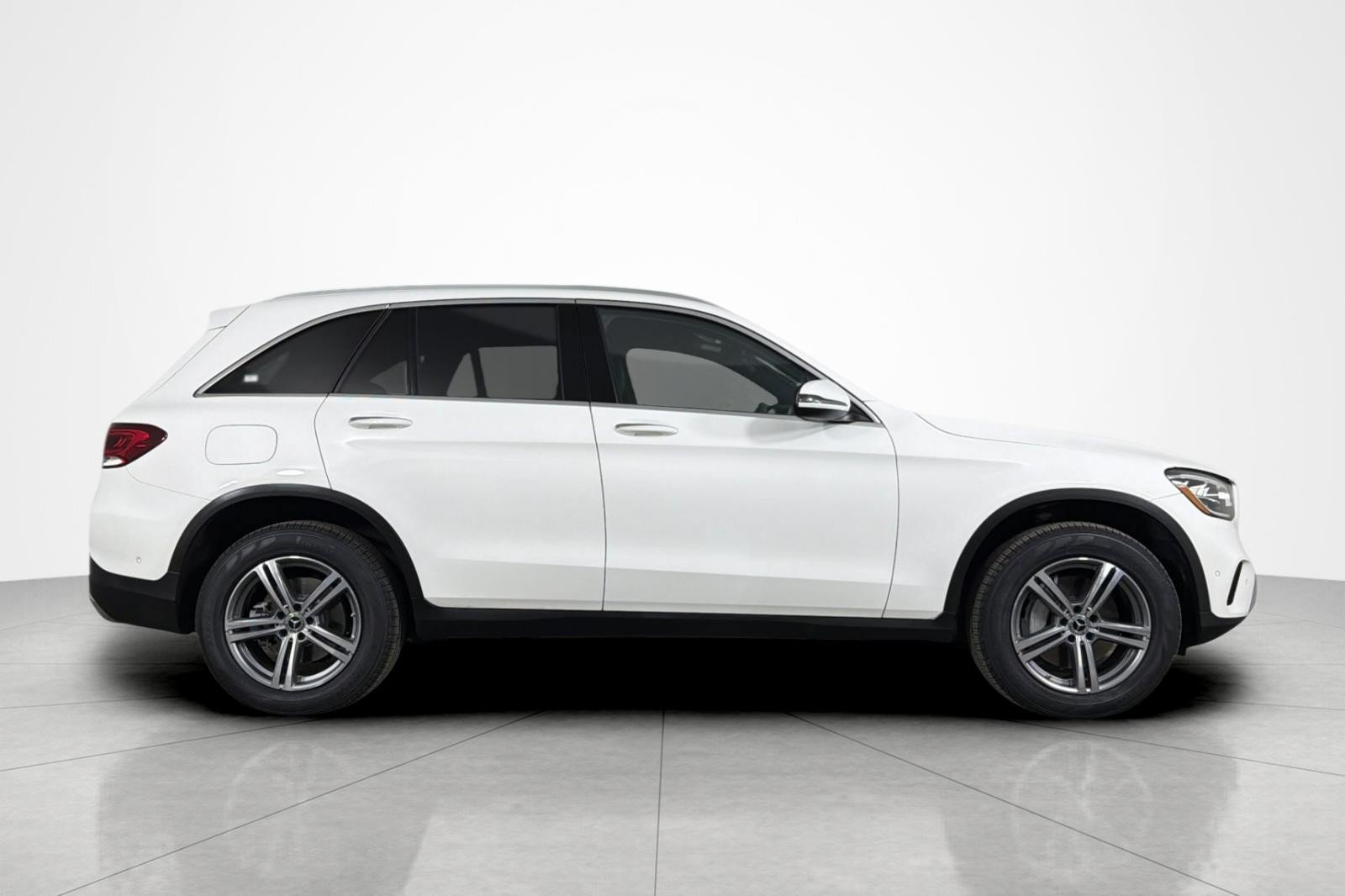 Used 2022 Mercedes-Benz GLC 300 image 6