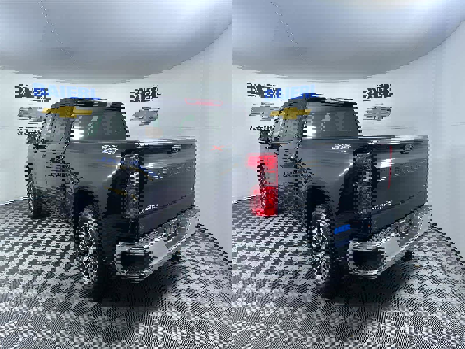 Used 2024 Chevrolet Silverado 1500 LT image 3