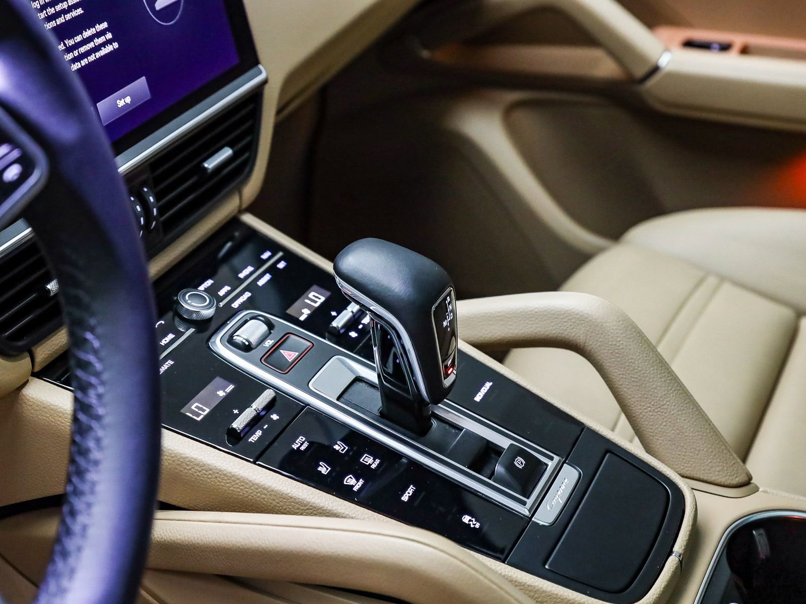 Certified 2022 Porsche Cayenne Platinum Edition image 27