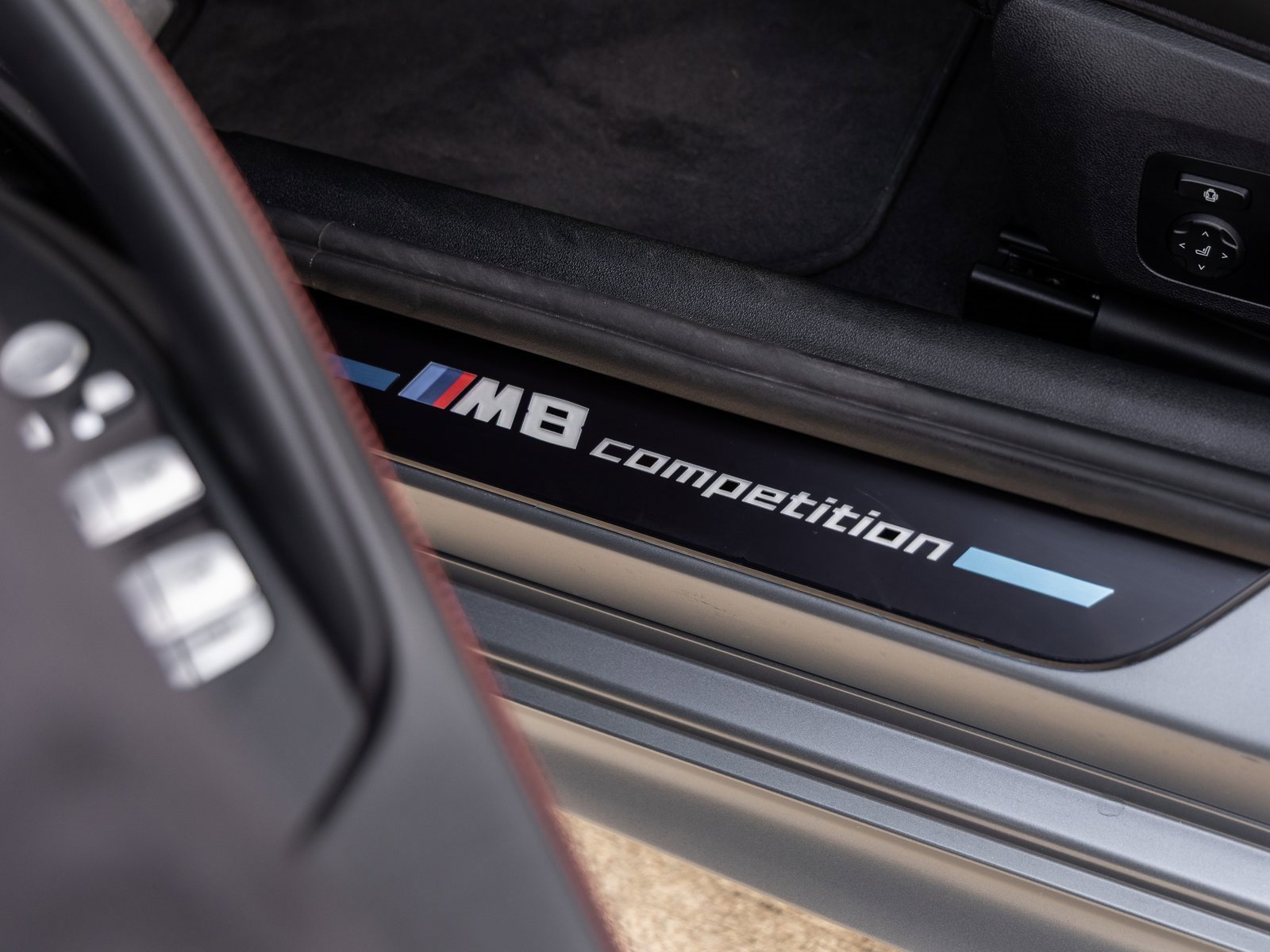 Used 2025 BMW M8 Competition image 20
