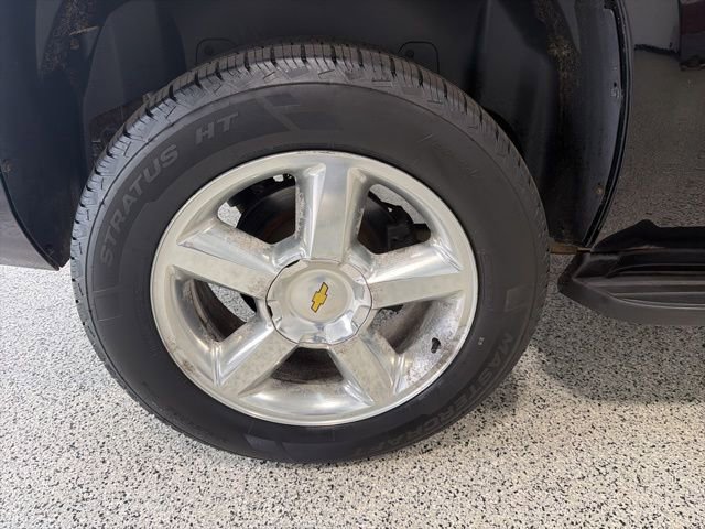 Used 2009 Chevrolet Tahoe LT w/ Luxury Package AWD/4WD image 39