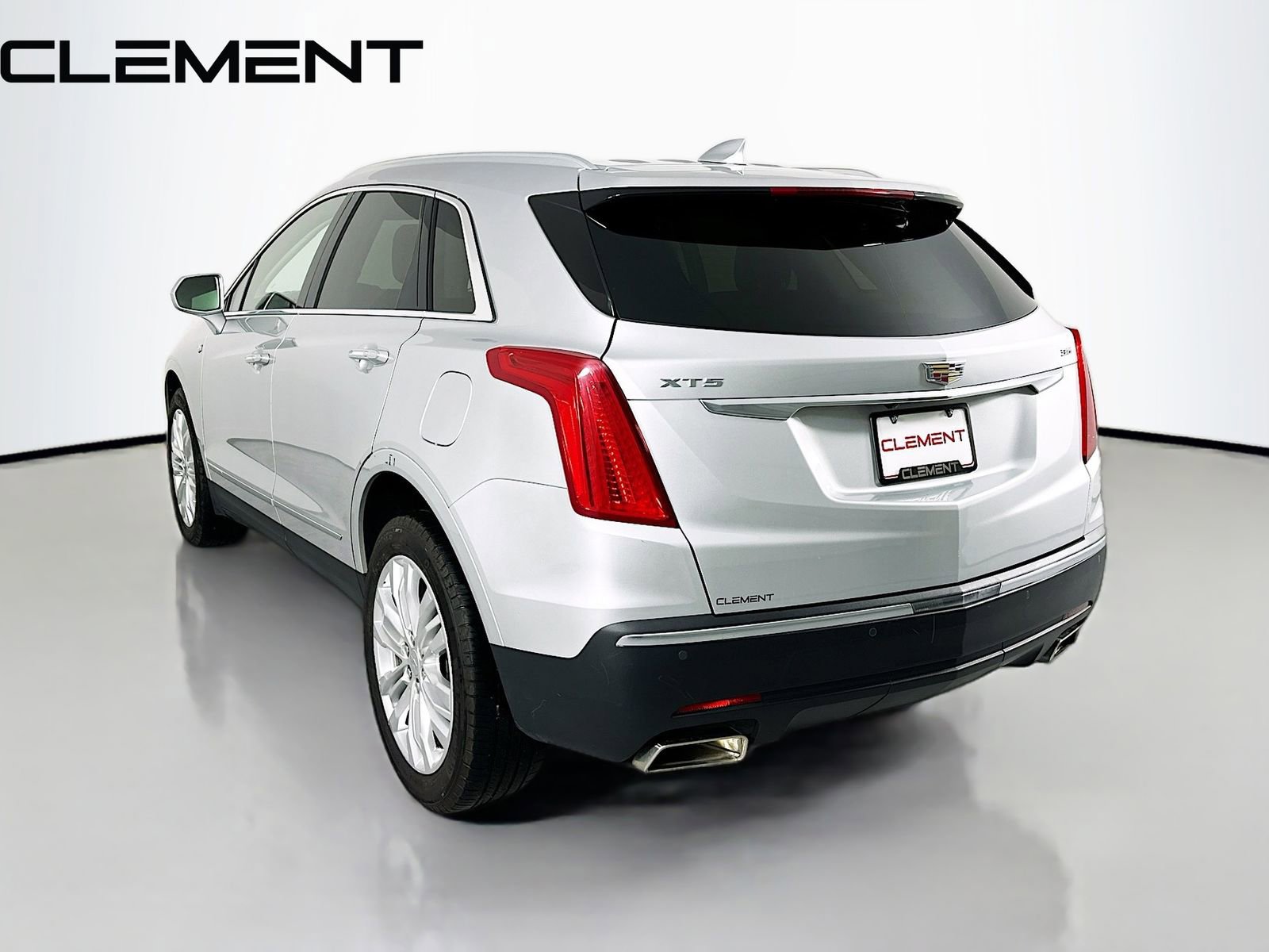 Used 2018 Cadillac XT5 Premium Luxury image 10