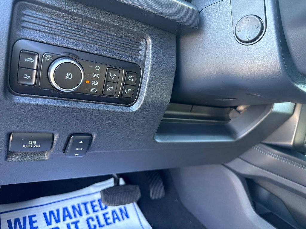 New 2026 Ford F350 Platinum image 15