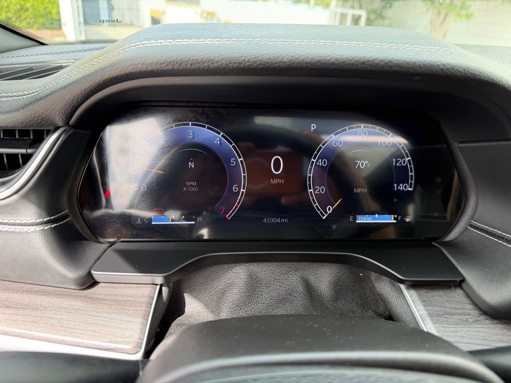 Used 2024 Jeep Grand Cherokee L Limited w/ Luxury Tech Group II image 27