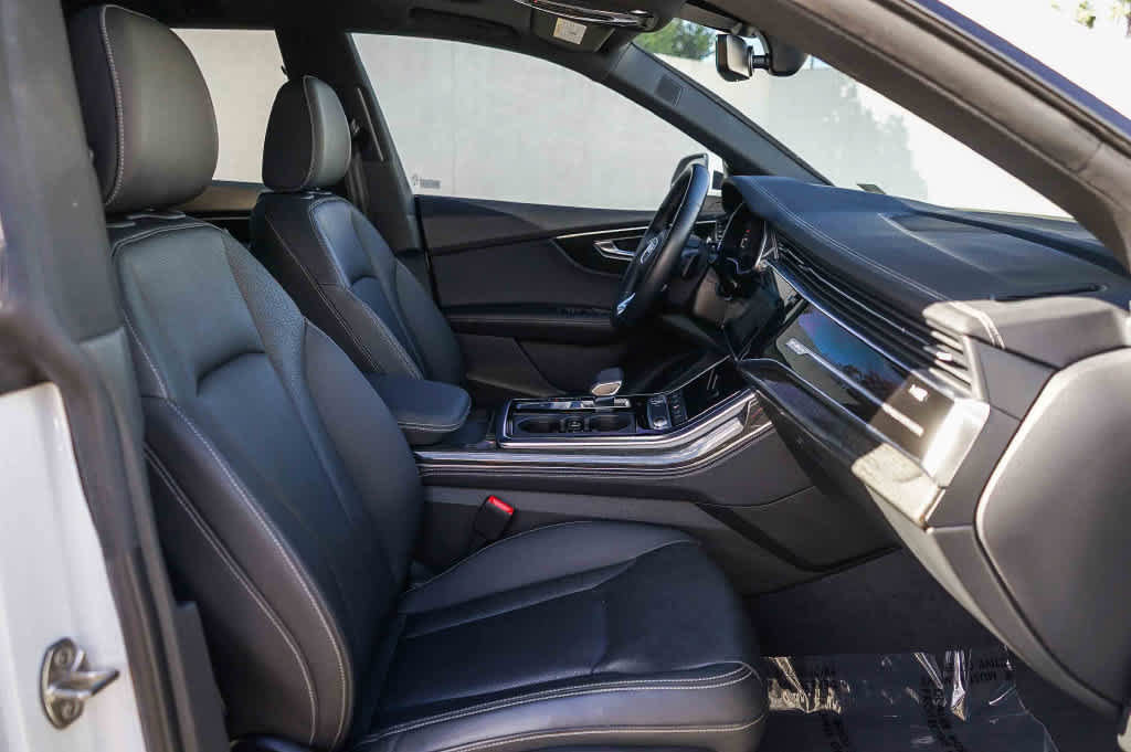 Used 2023 Audi Q8 Premium Plus w/ Premium Plus Package AWD/4WD image 18