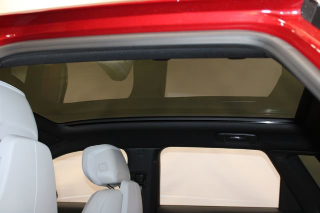 Certified 2024 Cadillac Lyriq Sport w/ LPO, Floor Liner Package AWD/4WD image 10