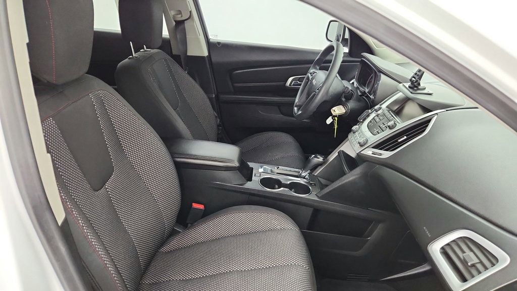 Used 2017 GMC Terrain SLE image 23