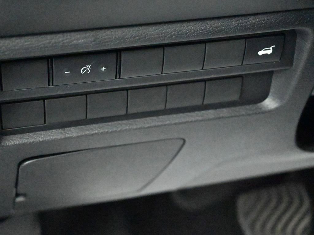 Used 2024 Mitsubishi Outlander SE image 27