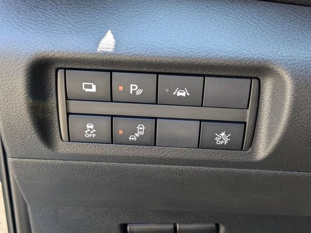 Used 2020 Nissan Kicks S FWD image 21