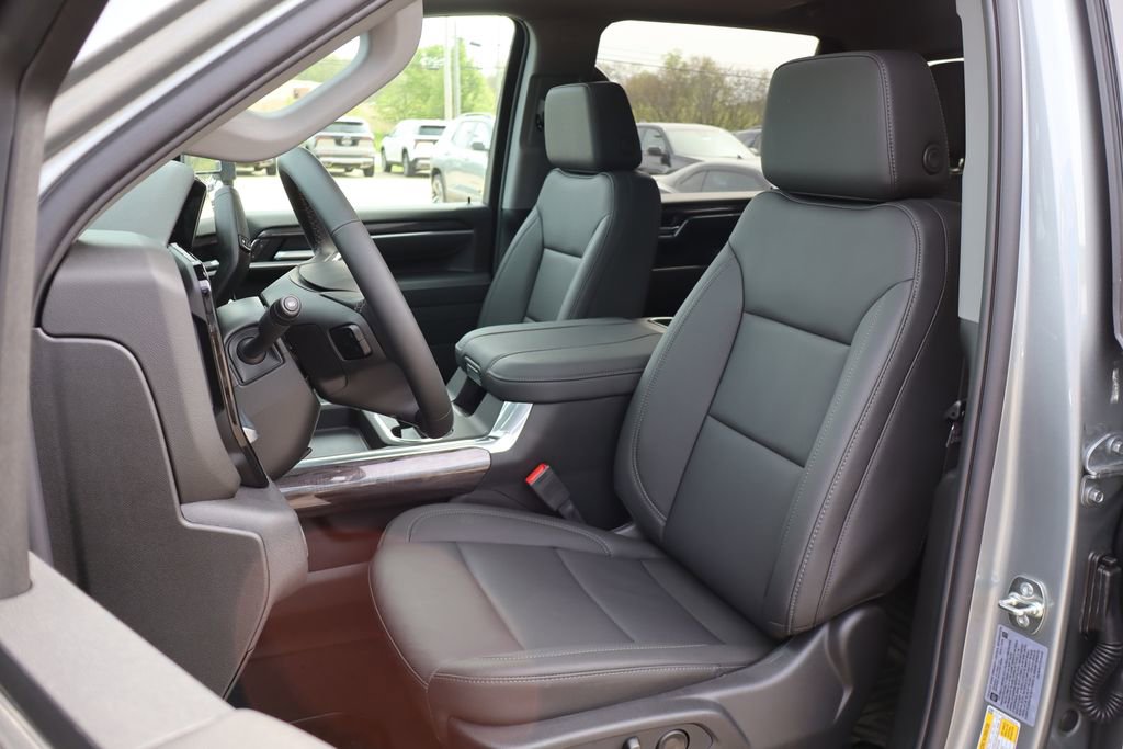 New 2026 Chevrolet Silverado 2500 LTZ w/ LTZ Convenience Package AWD/4WD image 16