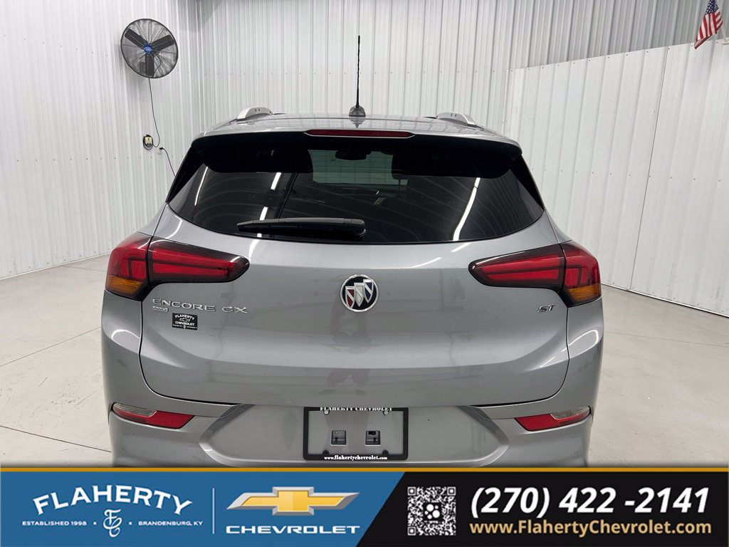 Used 2023 Buick Encore GX Select w/ Experience Buick Package AWD/4WD image 4