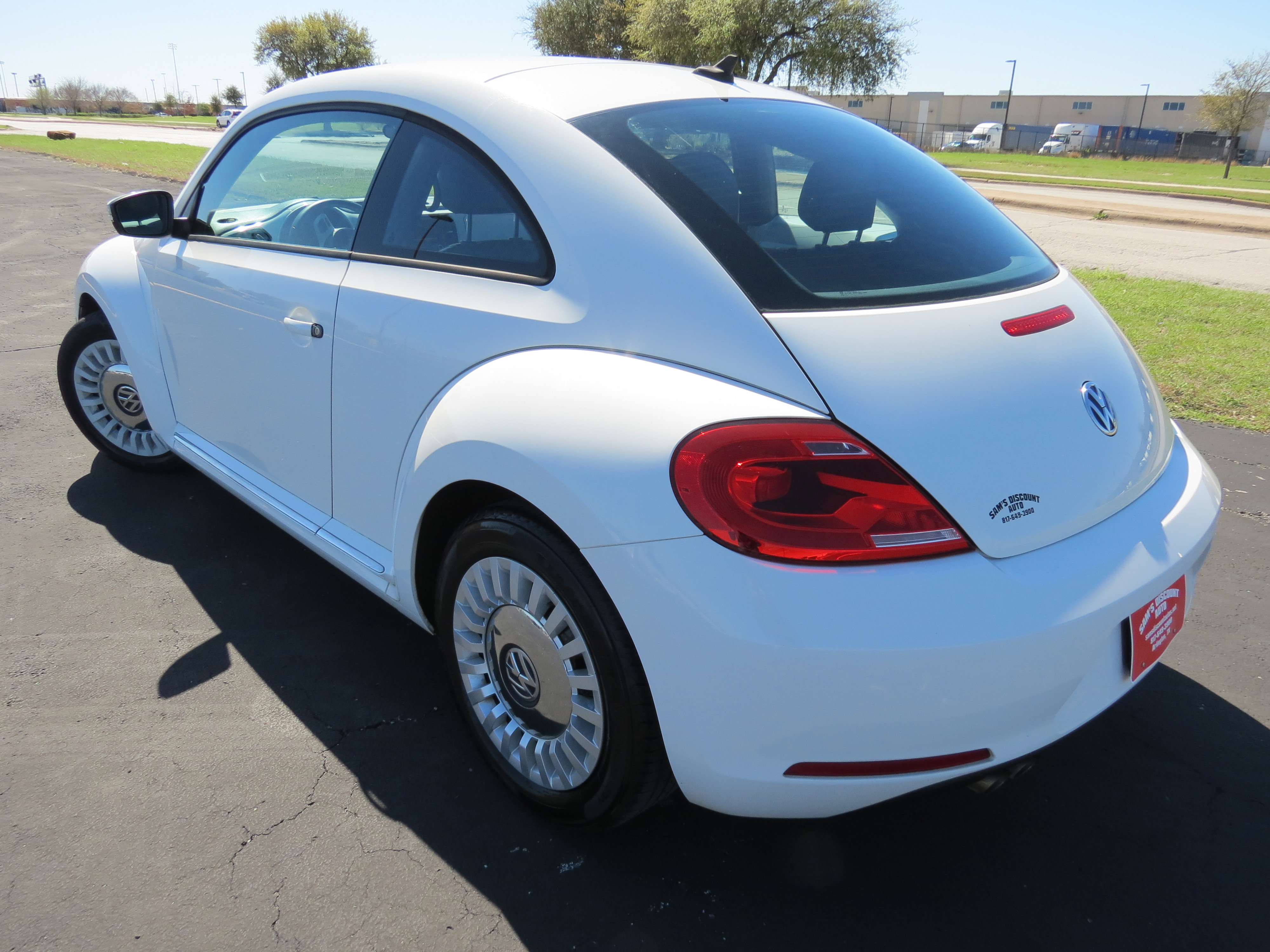 Used 2014 Volkswagen Beetle 2.5 image 5