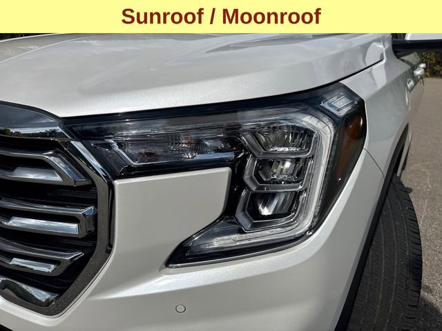 Used 2023 GMC Terrain SLT w/ Infotainment Package II image 5