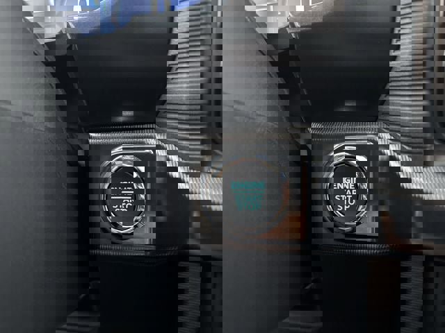 New 2025 Ford F150 Platinum w/ Equipment Group 702A High image 28