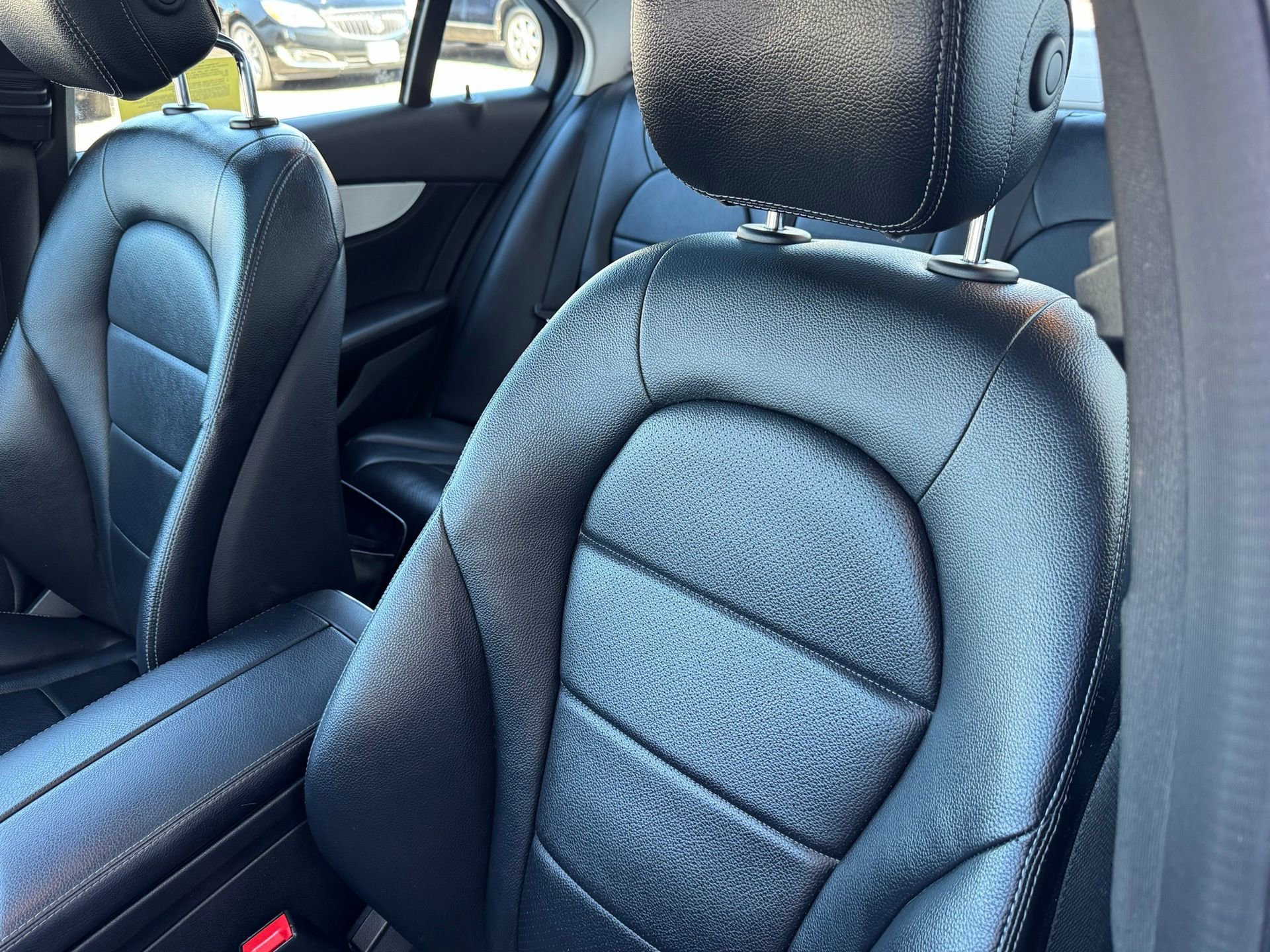 Used 2015 Mercedes-Benz C 300 4MATIC Sedan image 23