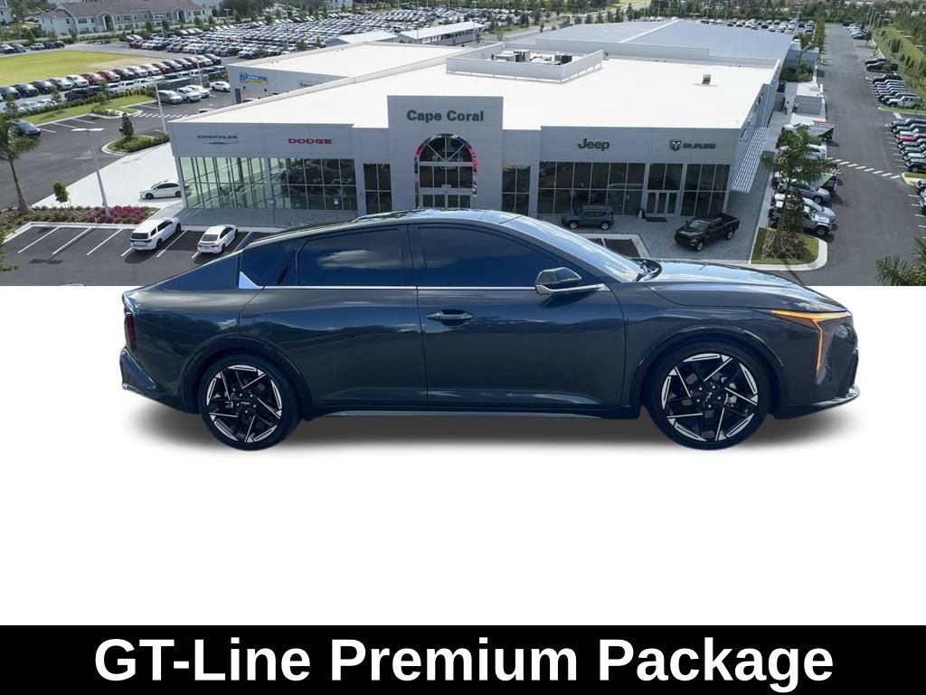 Used 2025 Kia K4 GT-Line w/ GT-Line Premium Package FWD image 4