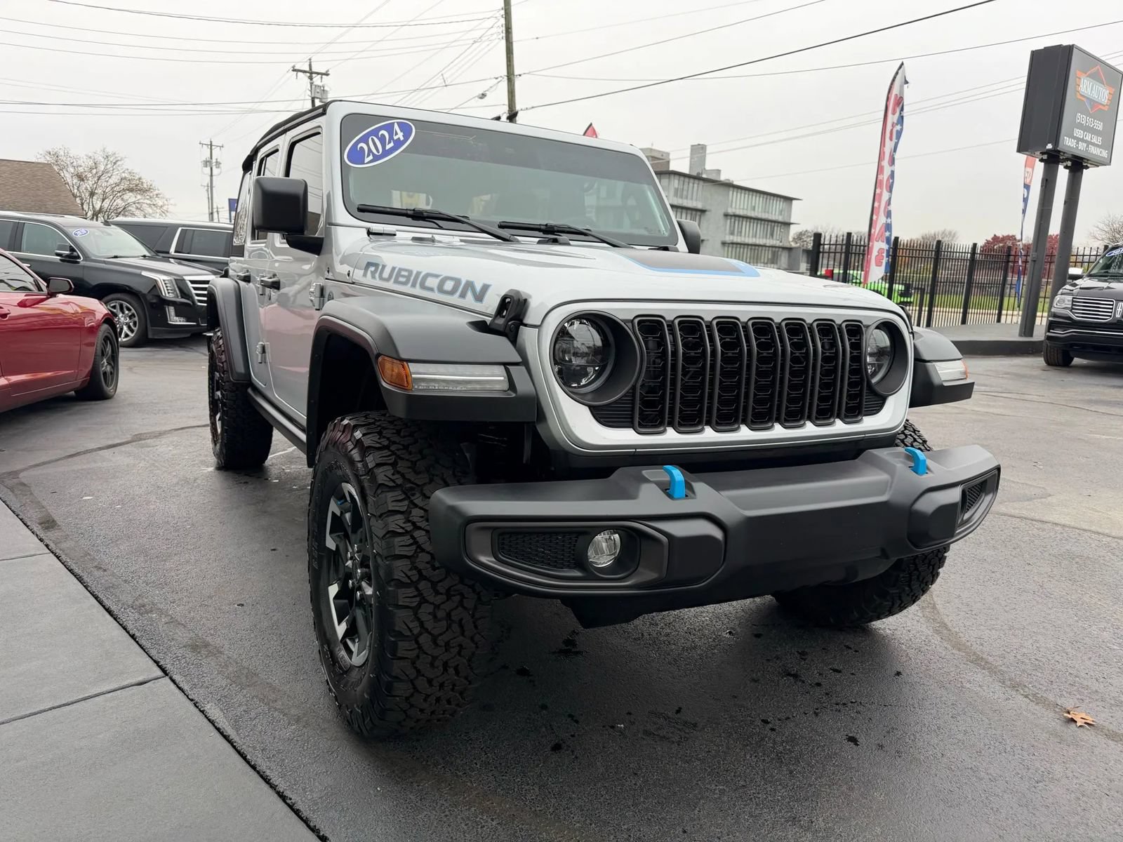 Used 2024 Jeep Wrangler Unlimited Rubicon 4xe w/ Safety Group AWD/4WD image 12