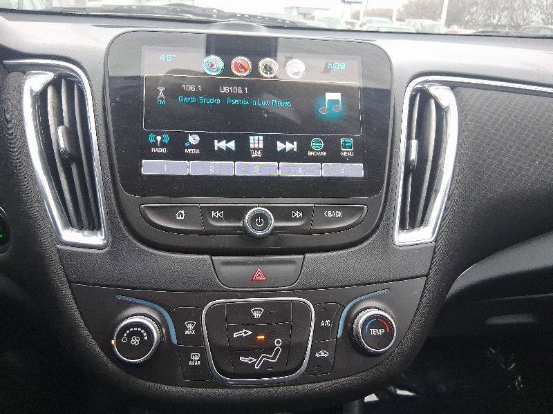 Used 2018 Chevrolet Malibu LT FWD image 38
