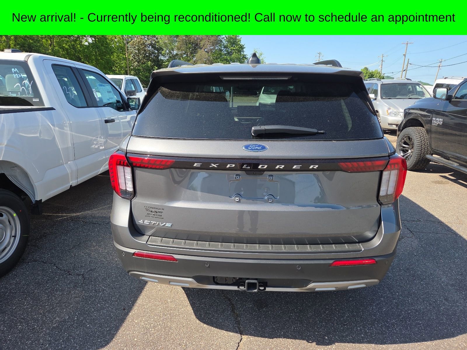 Used 2026 Ford Explorer Active w/ Active Comfort Package RWD image 5