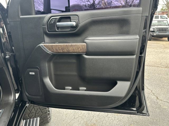 Used 2021 GMC Sierra 2500 Denali w/ Denali Black Diamond Edition image 16