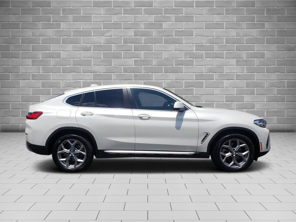 Used 2025 BMW X4 xDrive30i w/ Premium Package AWD/4WD image 4