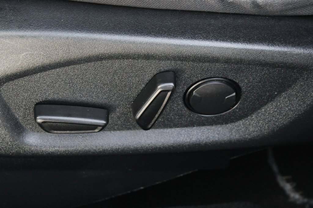 Used 2019 Ford Explorer XLT w/ Equipment Group 201A image 17