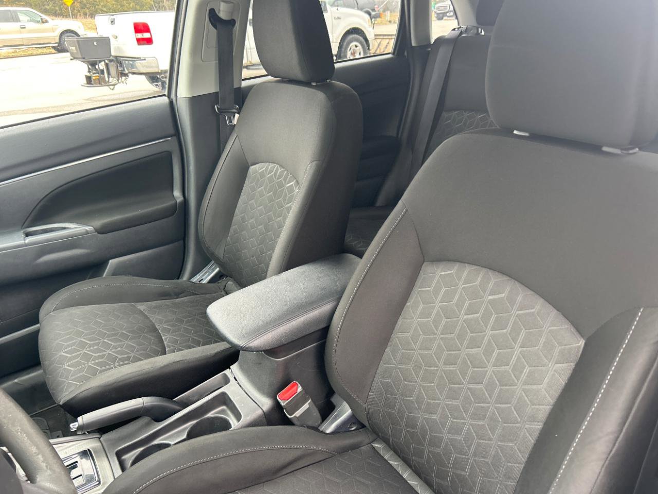 Used 2020 Mitsubishi Outlander Sport ES image 17