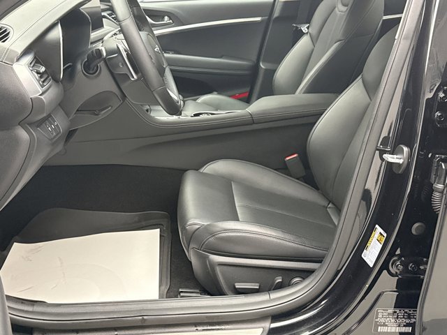 Used 2023 Genesis G70 2.0T image 11