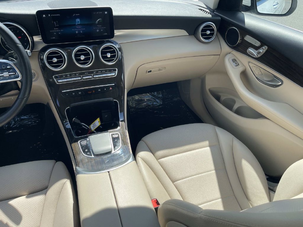 Used 2020 Mercedes-Benz GLC 300 image 16