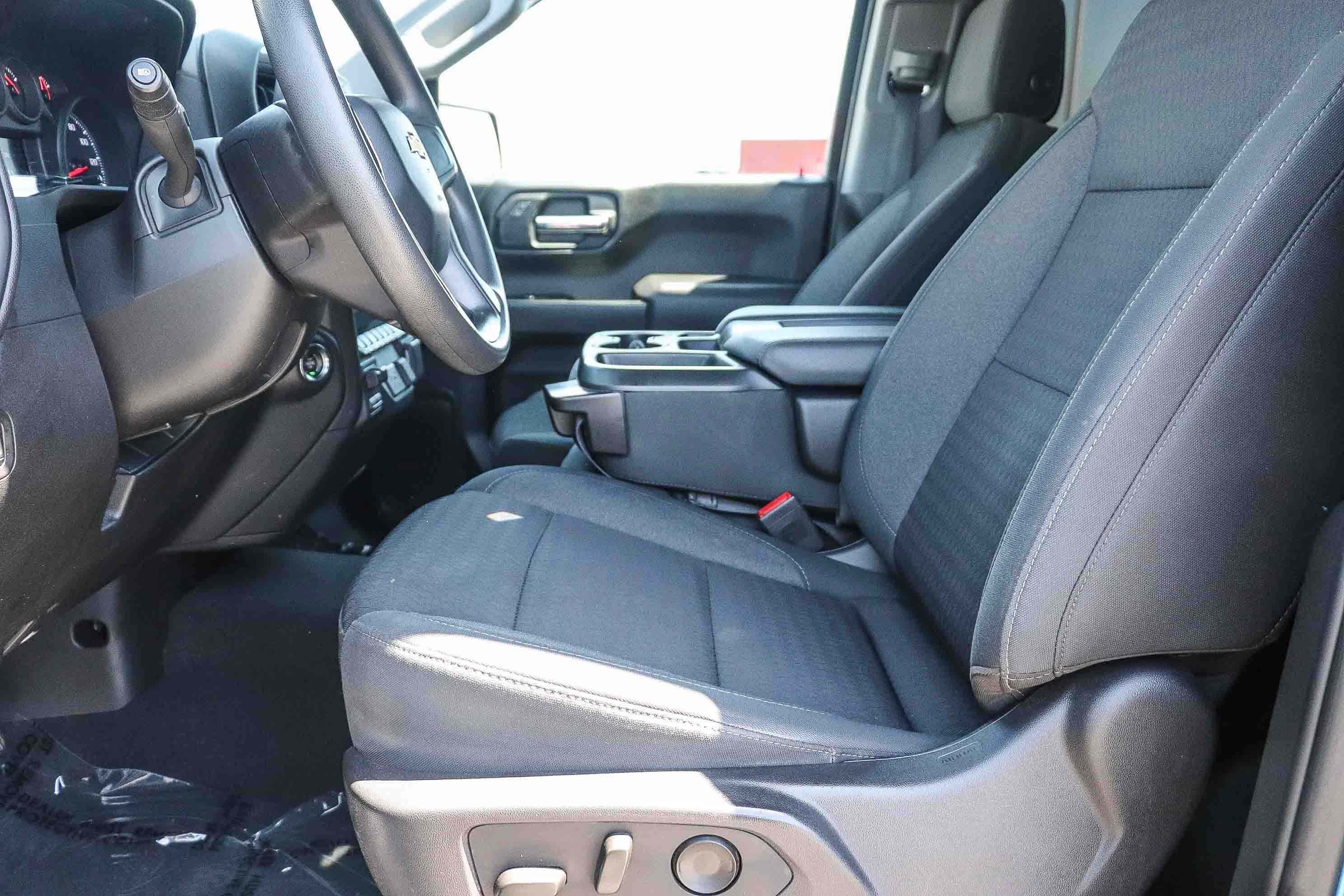 Used 2023 Chevrolet Silverado 1500 Custom AWD/4WD image 18