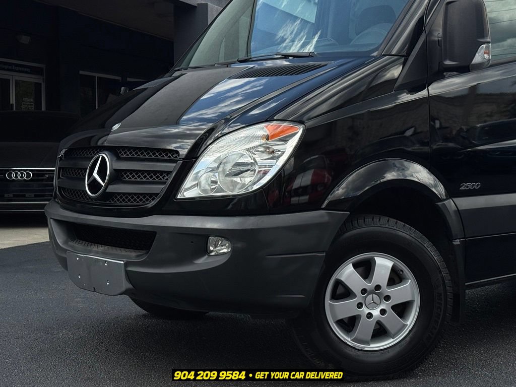 Used 2010 Mercedes-Benz Sprinter 2500 image 2