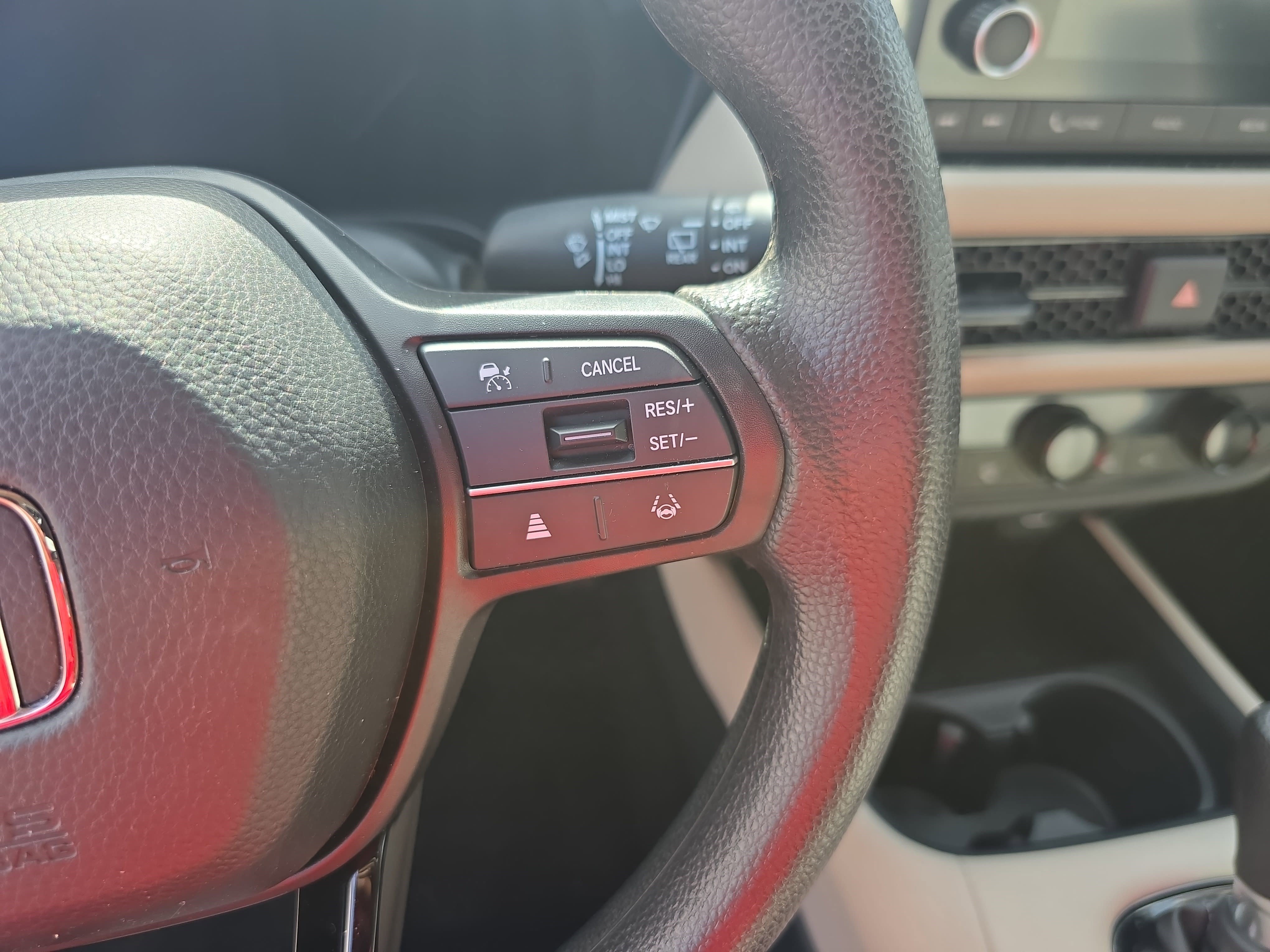 Used 2023 Honda HR-V LX image 18