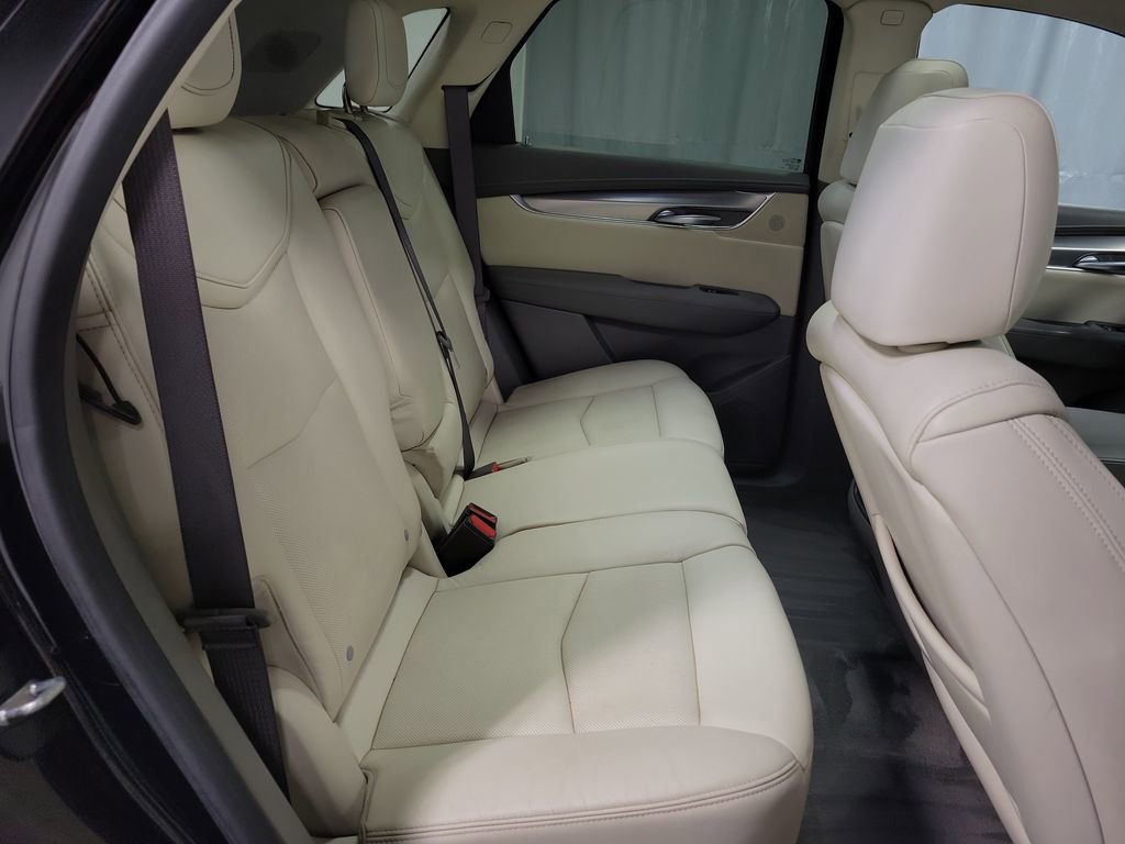 Used 2017 Cadillac XT5 Luxury image 25