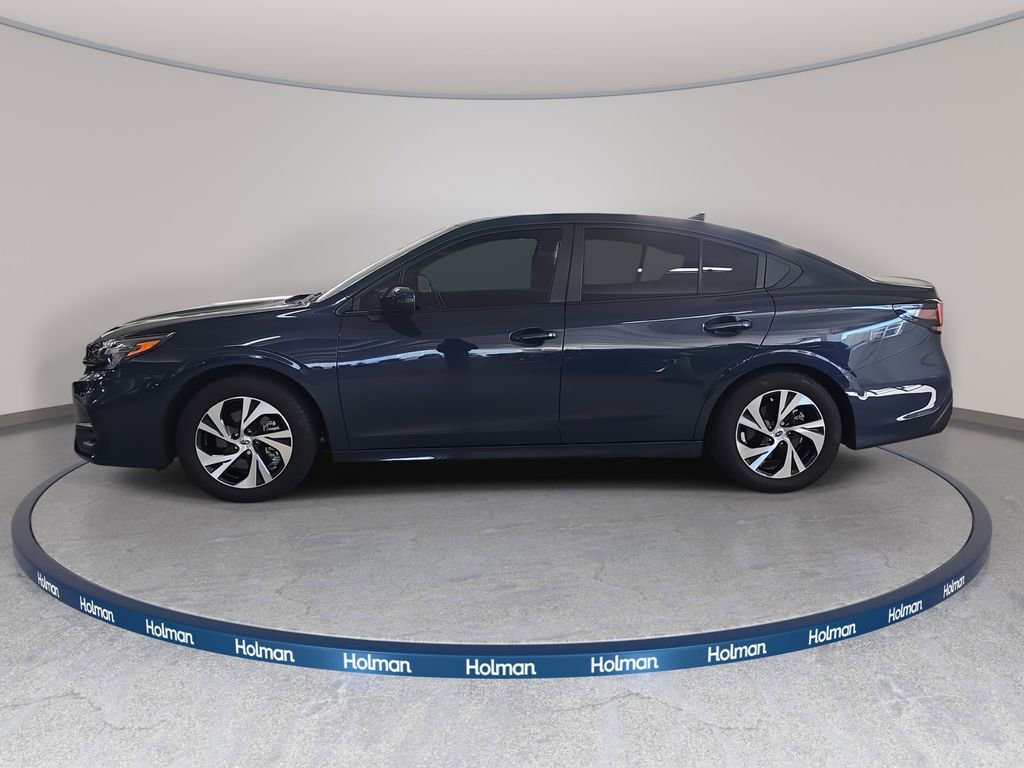Used 2025 Subaru Legacy Premium image 11