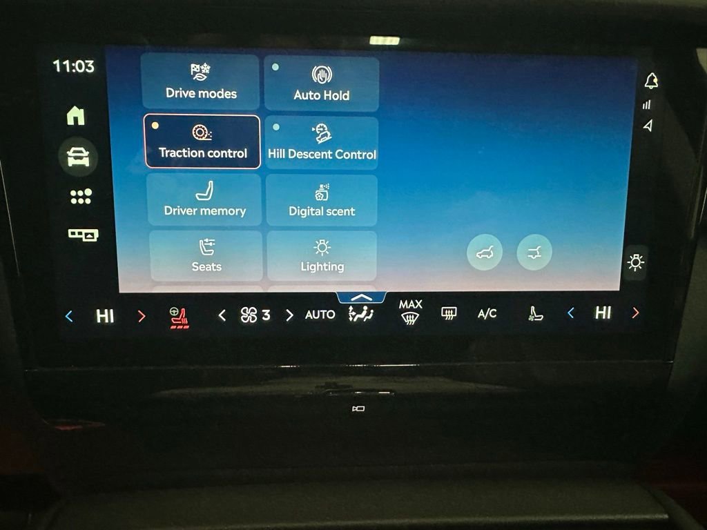 Used 2025 Lincoln Navigator Reserve image 28