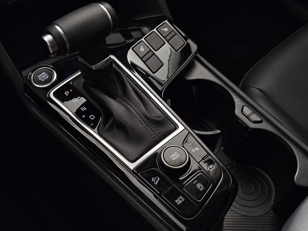 Used 2025 Kia Sportage EX image 16