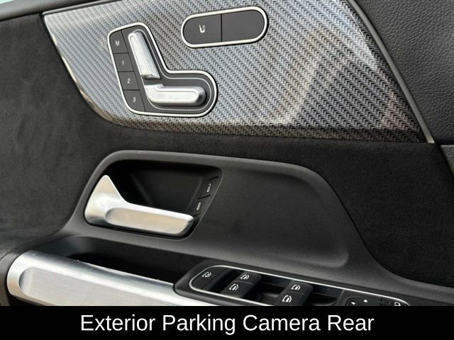 Used 2021 Mercedes-Benz GLB 250 4MATIC image 15