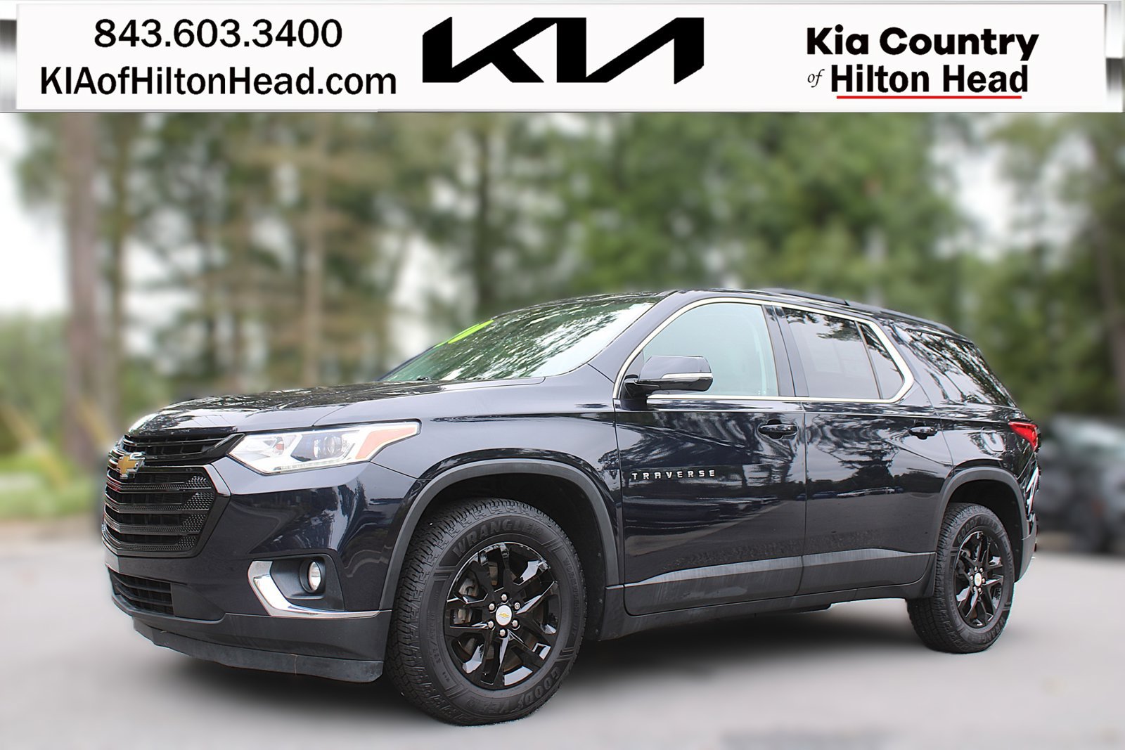 Used 2020 Chevrolet Traverse LT