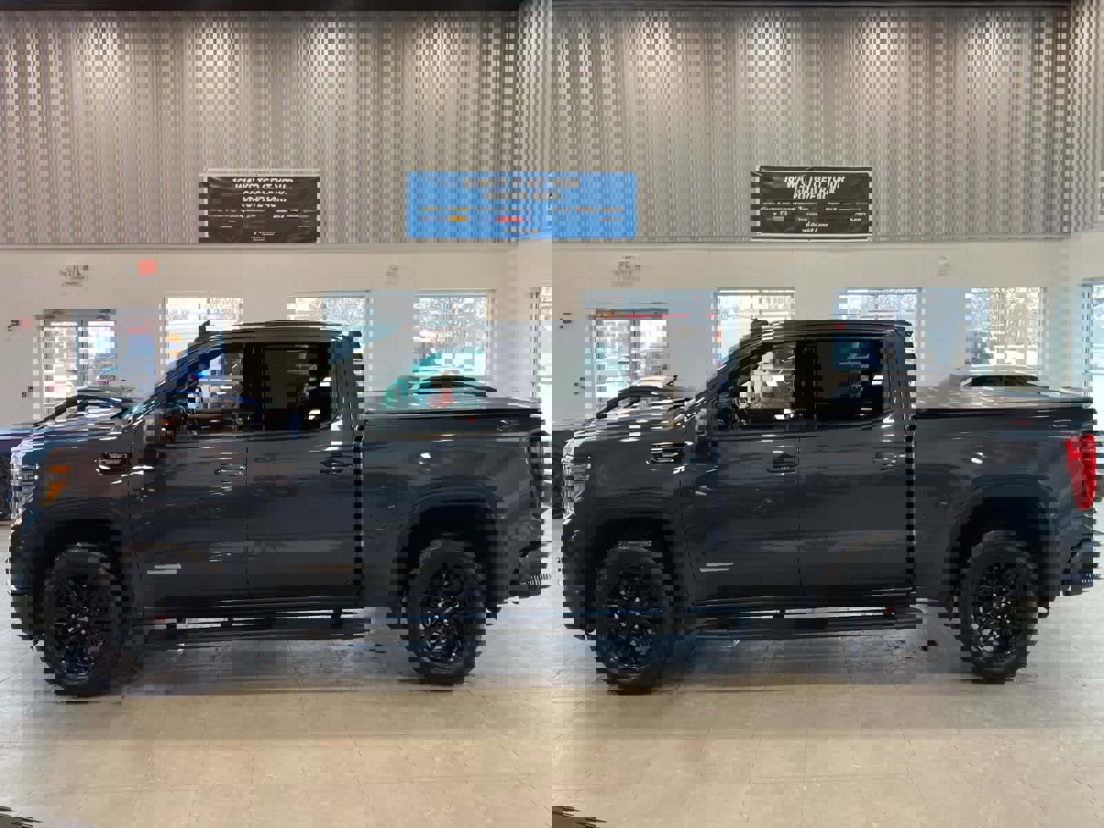 Used 2021 GMC Sierra 1500 Elevation image 8