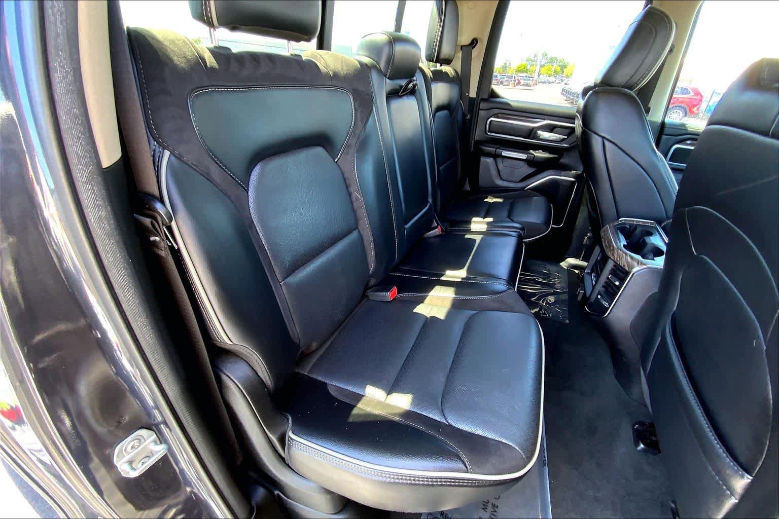 Used 2020 RAM 1500 Laramie AWD/4WD image 19