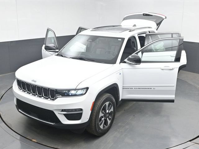 Used 2022 Jeep Grand Cherokee Limited 4xe w/ Luxury Tech Group II AWD/4WD image 52