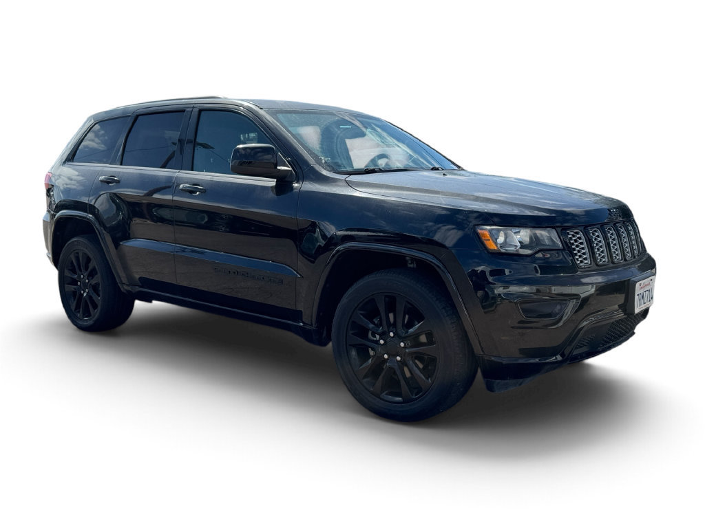 Used 2017 Jeep Grand Cherokee Altitude AWD/4WD image 25