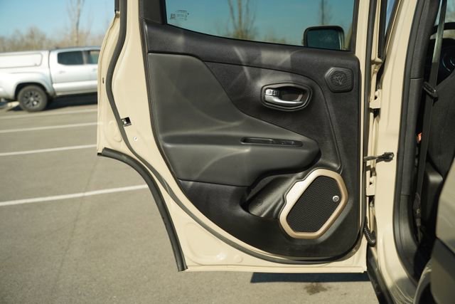 Used 2016 Jeep Renegade 75th Anniversary image 15