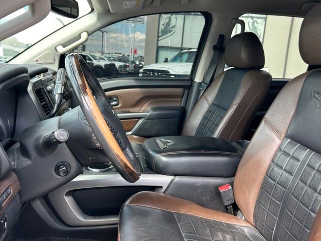 Used 2018 Nissan Titan Platinum Reserve w/ Platinum Utility Package image 17