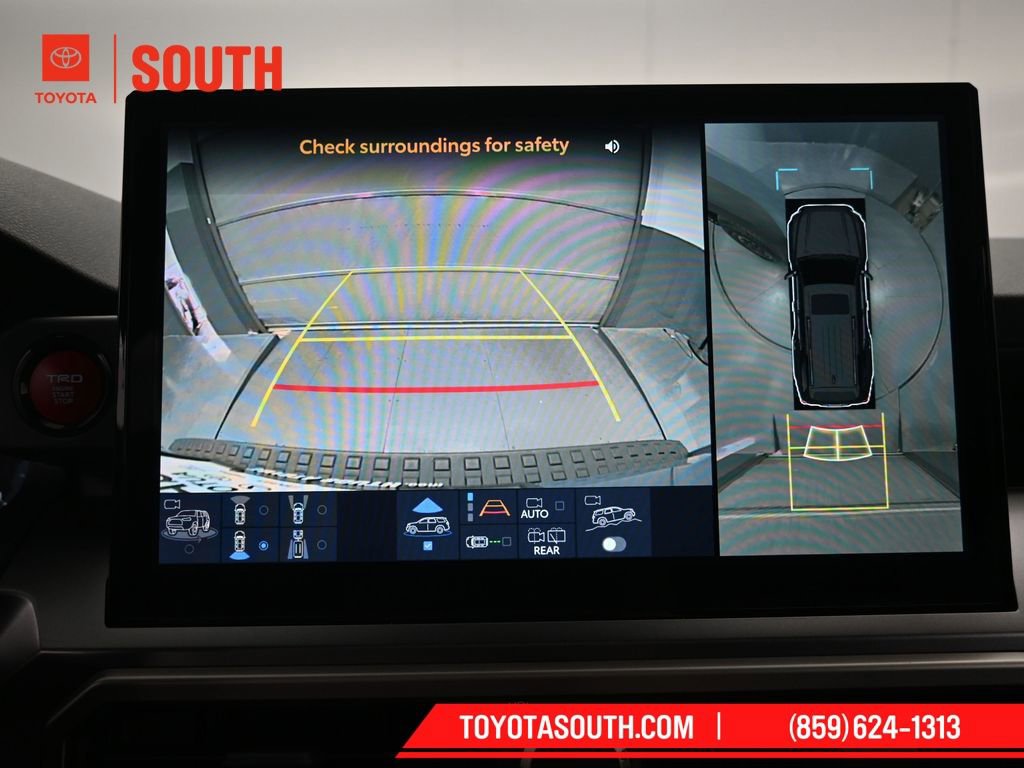 Used 2025 Toyota 4Runner TRD Off-Road Premium image 17