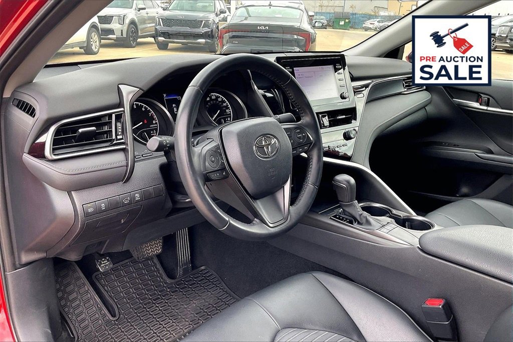Used 2023 Toyota Camry SE image 14