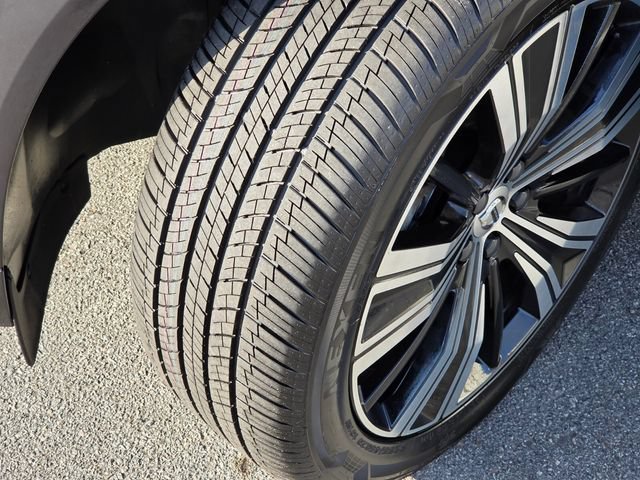 Certified 2023 Volvo XC60 B5 Plus FWD image 27