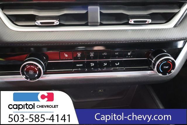 Used 2025 Chevrolet Equinox LT image 19