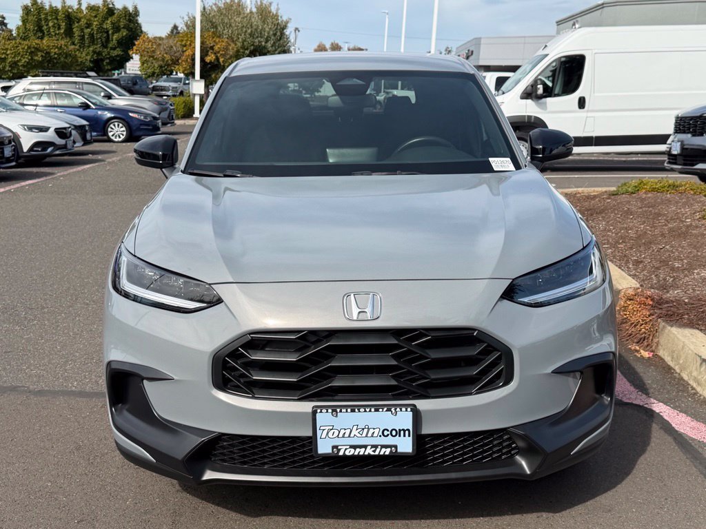 Used 2025 Honda HR-V Sport image 3