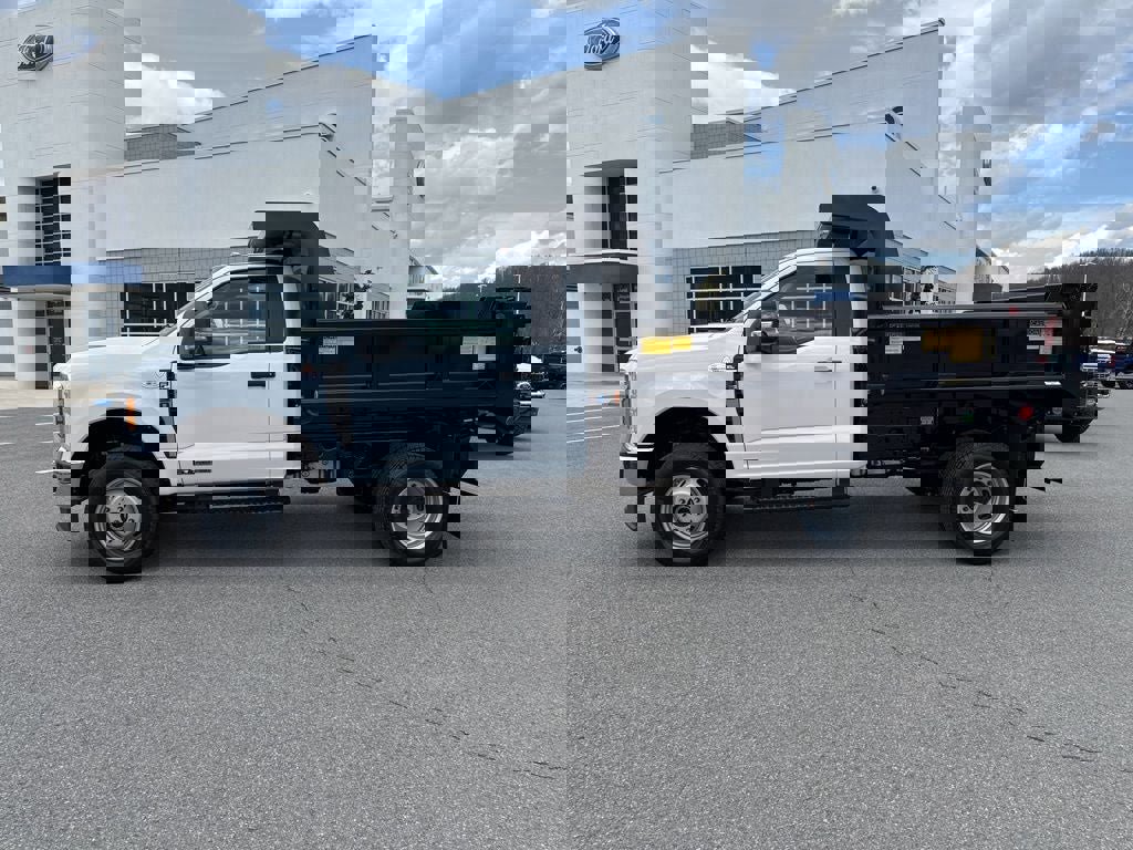 New 2026 Ford F350 XL w/ XL Chrome Package image 5